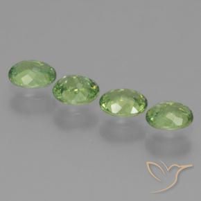 Pedras preciosas de Granada demantóide Verde médio natural de 1.24 ct, oval, VS