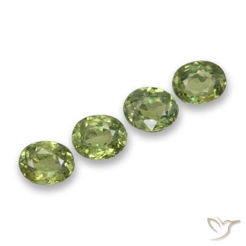 Pedras preciosas de Granada demantóide Verde médio natural de 1.80 ct, oval, VS