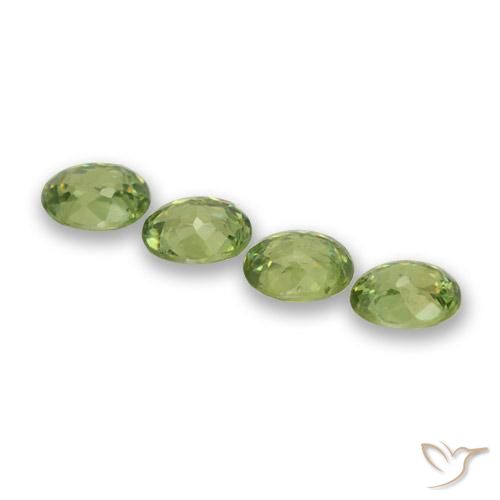 Pedras preciosas de Granada demantóide Verde médio natural de 1.80 ct, oval, VS