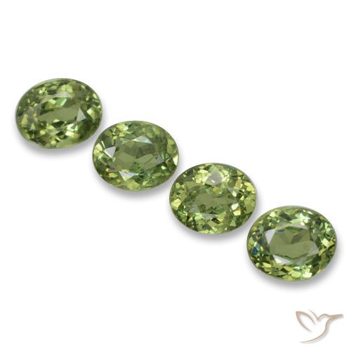 1.88ctw Natural verde quente Granada demantóide, oval, VS