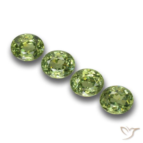 1.37ctw Natural verde quente Granada demantóide, oval, VS