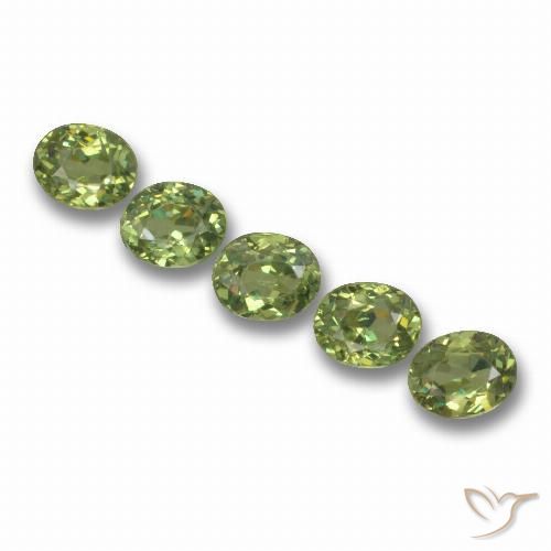 1.96ctw Natural verde quente Granada demantóide, oval, VS