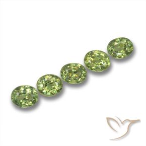 Pedras preciosas de Granada demantóide Verde floresta natural de 1.86 ct, oval, VS