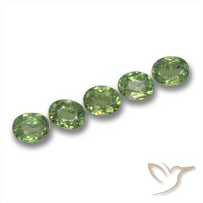 Pedras preciosas de Granada demantóide Verde médio natural de 1.57 ct, oval, VS