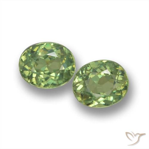 0.96ctw Natural Verde médio Granada demantóide, oval, VS
