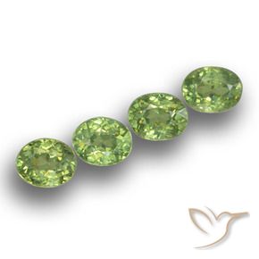 Pedras preciosas de Granada demantóide Verde médio natural de 1.40 ct, oval, VS