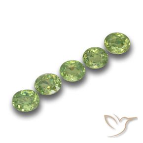 Pedras preciosas de Granada demantóide Amarelo verde natural de 1.61 ct, oval, VS