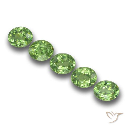 1.74ctw Natural verde quente Granada demantóide, oval, VS