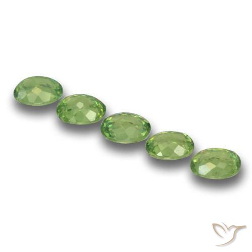 Pedras preciosas de Granada demantóide Verde médio natural de 1.43 ct, oval, VS