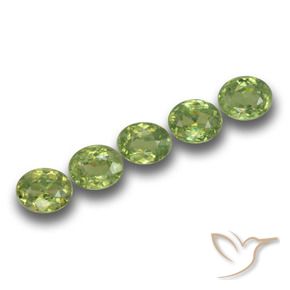 Pedras preciosas de Granada demantóide Verde médio natural de 1.76 ct, oval, VS