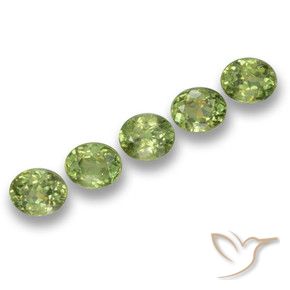 Pedras preciosas de Granada demantóide Verde médio natural de 2.02 ct, oval, VS