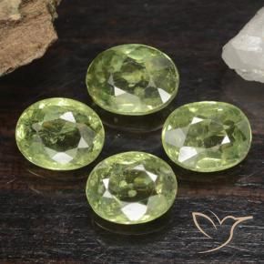 Pedras preciosas de Granada demantóide verde pêra natural de 1.48 ct, oval, VS