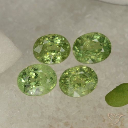 1.84ctw Natural verde pêra Granada demantóide, oval, VS
