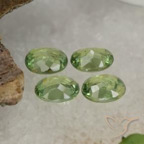 Pedras preciosas de Granada demantóide Verde médio natural de 1.75 ct, oval, VS