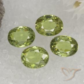 Pedras preciosas de Granada demantóide Amarelo verde natural de 1.44 ct, oval, VS
