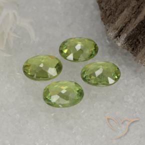 Pedras preciosas de Granada demantóide Amarelo verde natural de 1.28 ct, oval, VS
