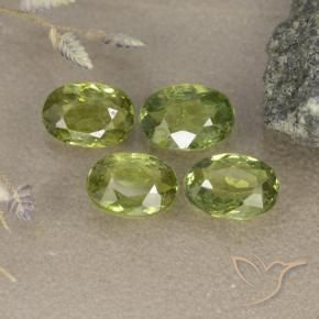 Pedras preciosas de Granada demantóide Verde médio natural de 2.16 ct, oval, VS-SI