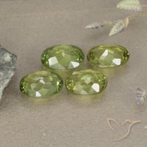 Pedras preciosas de Granada demantóide Verde médio natural de 2.16 ct, oval, VS-SI