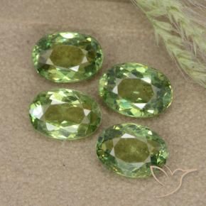 Pedras preciosas de Granada demantóide Verde floresta natural de 2.27 ct, oval, VS