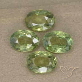 Pedras preciosas de Granada demantóide Verde floresta natural de 2.14 ct, oval, VS