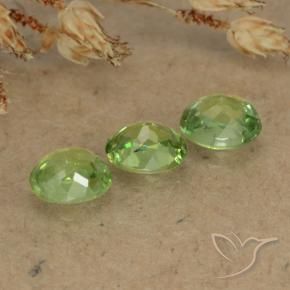 Pedras preciosas de Granada demantóide Amarelo verde natural de 0.86 ct, oval, VS-SI