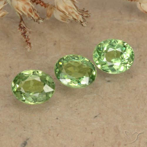 0.88ctw Natural verde pêra Granada demantóide, oval, VS-SI