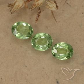 Pedras preciosas de Granada demantóide Verde limão natural de 1.02 ct, oval, VS-SI