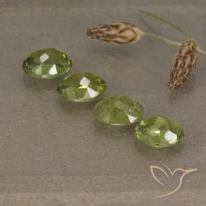 Pedras preciosas de Granada demantóide Verde Vivo Claro natural de 1.80 ct, oval, VS-SI