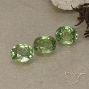 Pedras preciosas de Granada demantóide Luz verde natural de 1.38 ct, oval, VS-SI