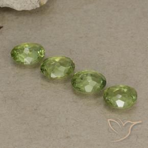 Pedras preciosas de Granada demantóide Verde amarelado natural de 1.35 ct, oval, VS-SI