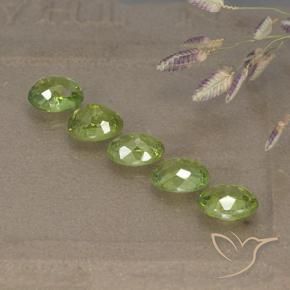 Pedras preciosas de Granada demantóide Amarelo verde natural de 2.66 ct, oval, VS-SI