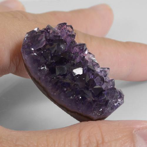 Drusa de ametista violeta natural 59,31ct, forma extravagante, opaco