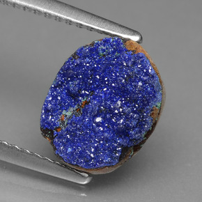 Drusa de azurita azul natural 2,55ct, forma extravagante, opaco