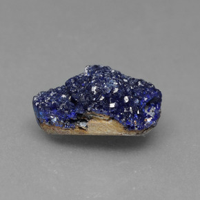 Drusa de azurita azul natural 2,81ct, forma extravagante, opaco