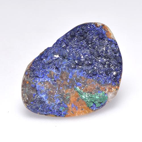 Drusa de azurita azul natural 8,35ct, forma extravagante, opaco