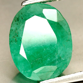 Esmeralda verde natural 2,65ct, corte oval, SI-I1