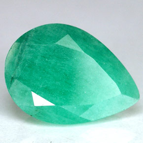 Esmeralda verde natural 3,47ct, formato de pêra, SI