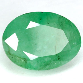 Esmeralda verde natural 4,60ct, corte oval, I1