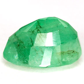 Esmeralda verde natural 4,60ct, corte oval, I1