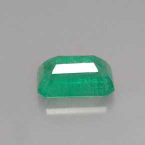 Esmeralda verde natural 1,30ct, corte esmeralda, I1
