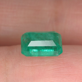 Esmeralda verde natural 1,65ct, corte esmeralda, I1
