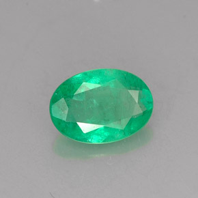 Esmeralda verde natural 0,53ct, corte oval, SI-I1