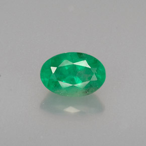 Esmeralda Verde Natural 0.50ct, Corte Oval, SI-I1