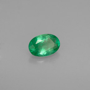Esmeralda verde natural 0,48ct, corte oval, I1