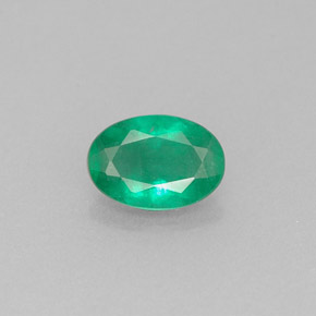 Esmeralda verde natural 0,52ct, corte oval, I1