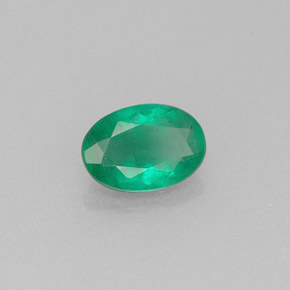 Esmeralda verde natural 0,52ct, corte oval, I1
