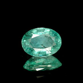 Esmeralda verde natural 0,64ct, corte oval, I1