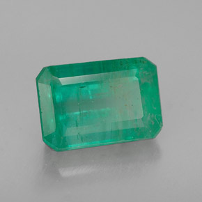 Esmeralda verde natural 1,93ct, corte esmeralda, I1