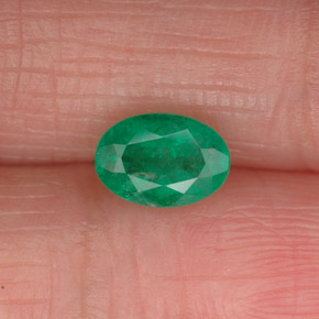 Esmeralda verde natural 0,76ct, corte oval, SI-I1