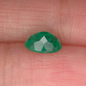 Esmeralda verde natural 0,76ct, corte oval, SI-I1
